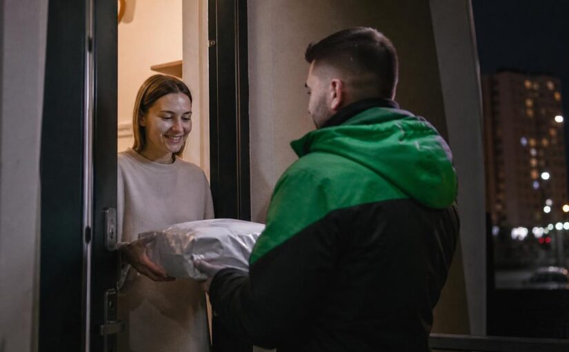 Ночные смены курьеров СДЭК: сколько платят и стоит ли соглашаться